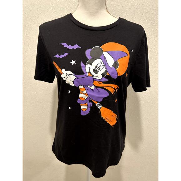Disney Juniors Minnie Mouse Witch Graphic T-Shirt Black Size Small NWT B53 - Picture 1 of 5